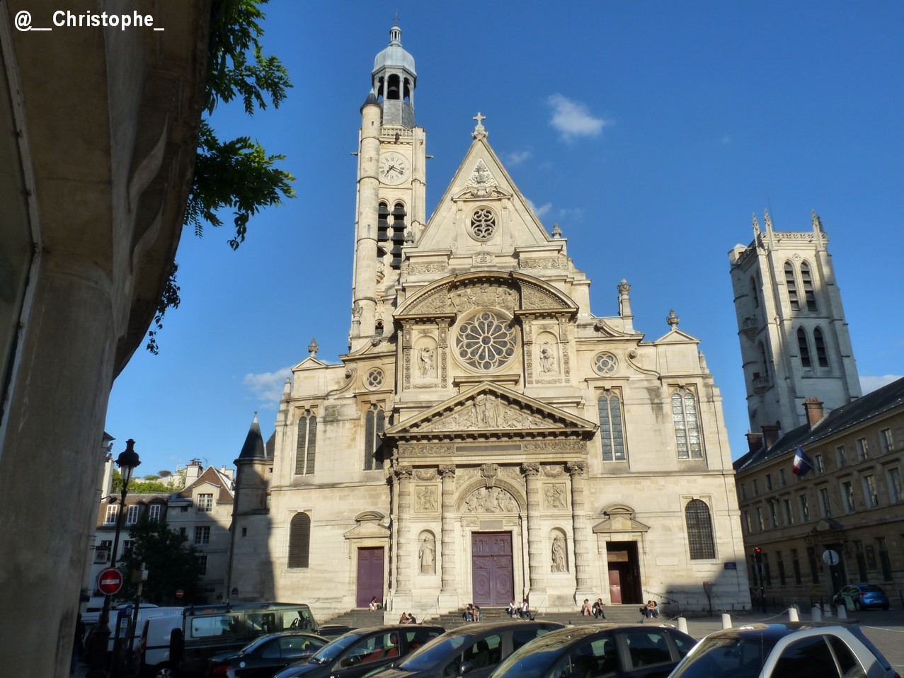 Saint Etienne du Mont à Paris et la Tour Charlemagne