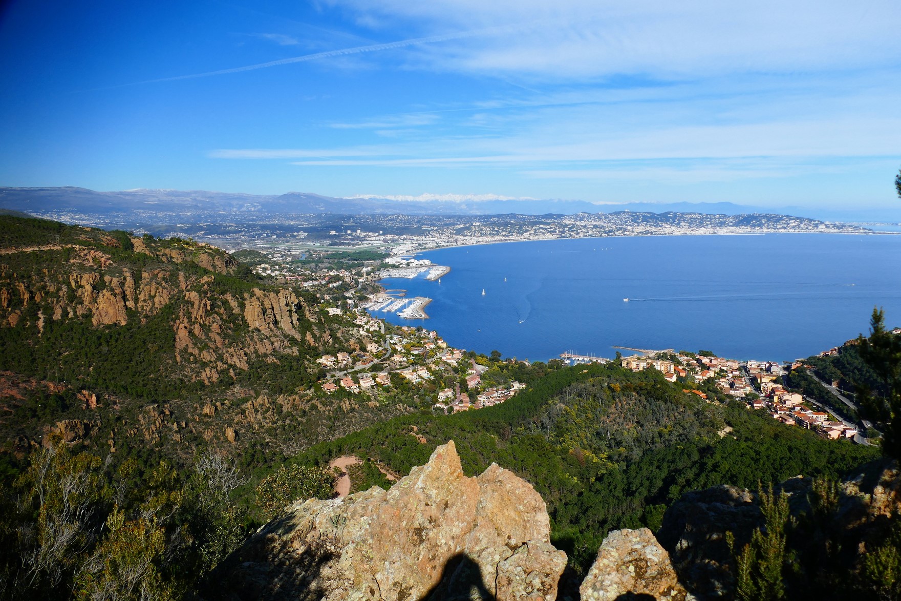 La baie de Cannes vu des Rochers des Monges